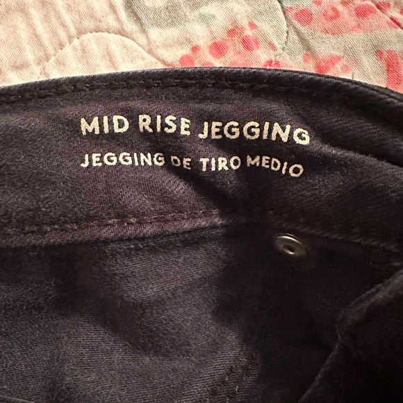 Universal Thread - Picture 6 of 9